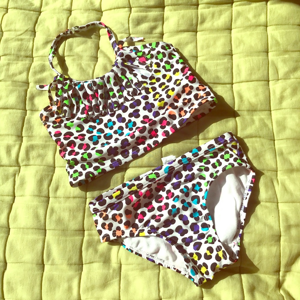 Like new 3T Neon cheetah fringed tankini